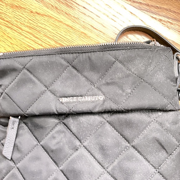 Vince Camuto crossbody bag - Picture 2 of 2